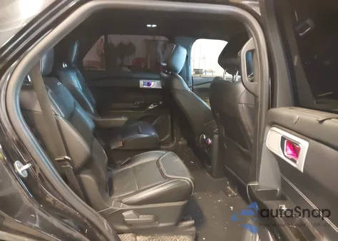 2021 Ford Explorer St z USA, uszkodzony, nr VIN 1FM5K8GC1MGB76739